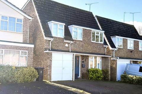 4 bedroom detached house for sale, Poplars Road, Banbury, OX17