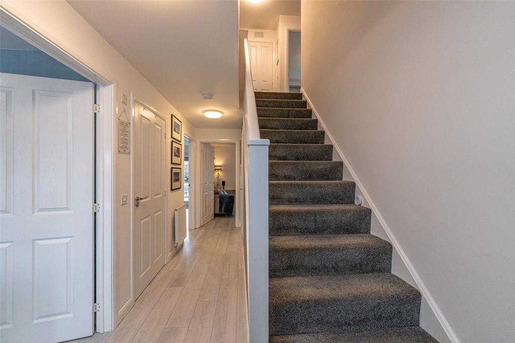 Hall Lower Alt