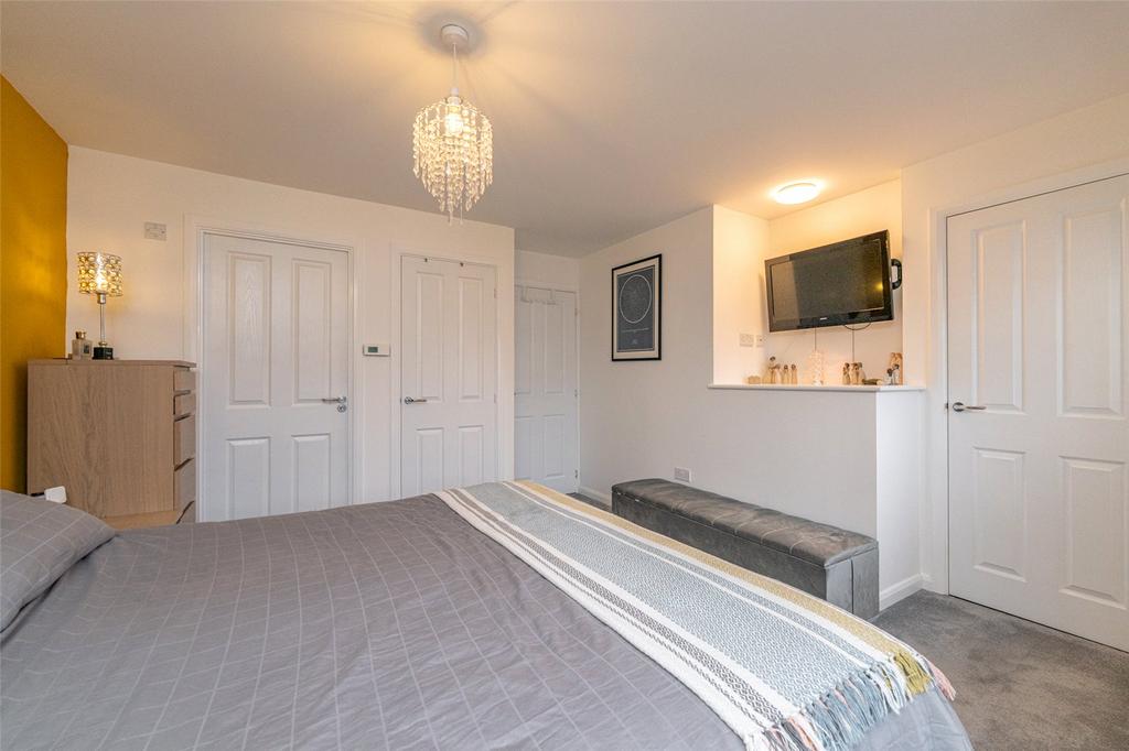 Bedroom 1 Alt