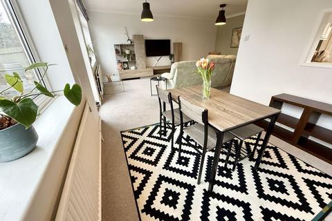 4 Durley Drive, Sutton Coldfield, B73 6QT