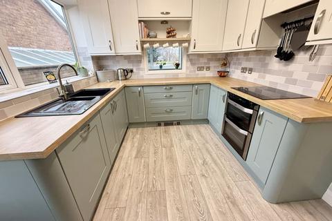 4 Durley Drive, Sutton Coldfield, B73 6QT