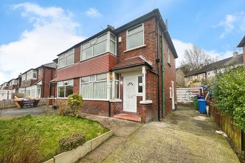 3 bedroom semi-detached house to rent, Alder Road, Rochdale