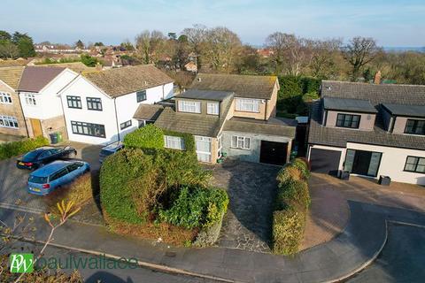 4 bedroom detached house for sale, Pollards Close, Goffs Oak