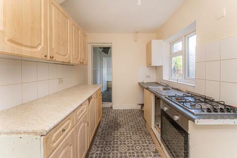 3 bedroom terraced house for sale, Forest Road, Edmonton