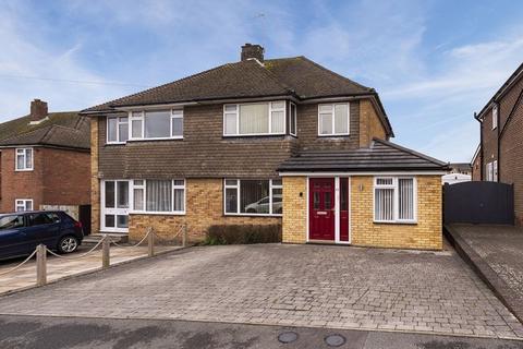 4 Bedroom Semi-Detached House with Garden. Theodore Close, Tunbridge Wells