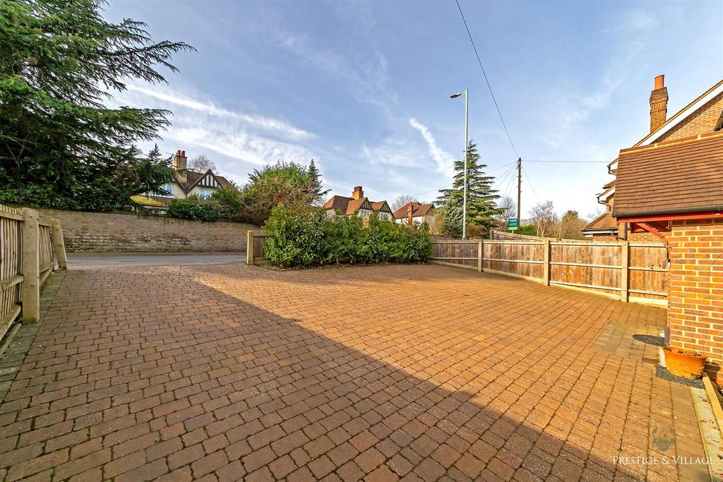 3 Driveway 29 Cobden Hill Logo-8.JPG