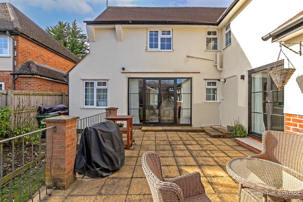37 Back Garden 29 Cobden Hill Logo-71.JPG