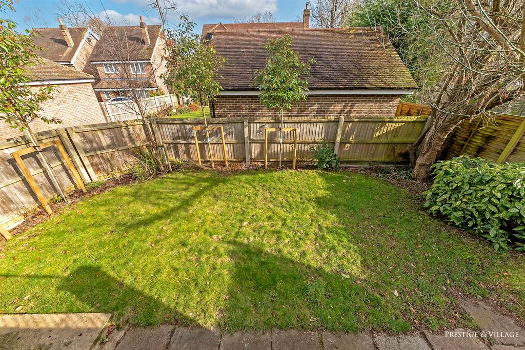 34 Back Garden 29 Cobden Hill Logo-73.JPG