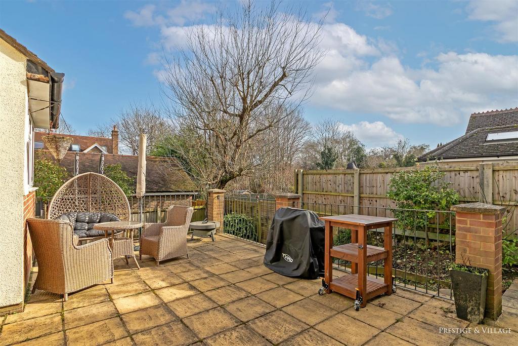 38 Back Garden 29 Cobden Hill Logo-62.JPG