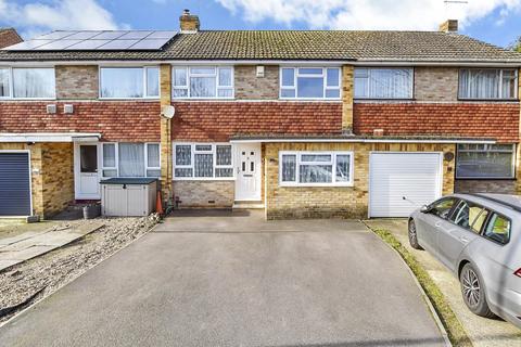 3 bedroom terraced house for sale, Hall Road, Aylesford, Kent