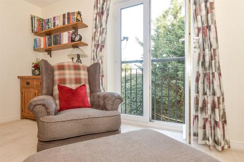 55 Browning Drive, Wickford, SS12 0PS