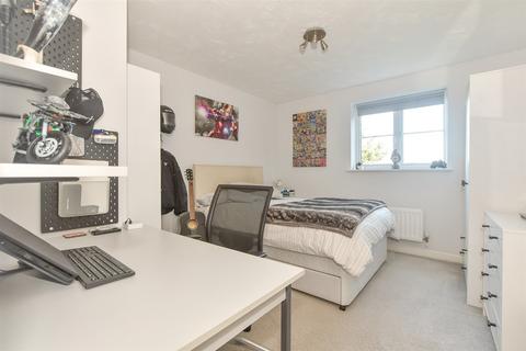 55 Browning Drive, Wickford, SS12 0PS