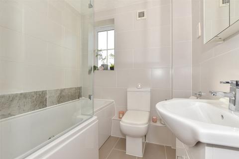 55 Browning Drive, Wickford, SS12 0PS