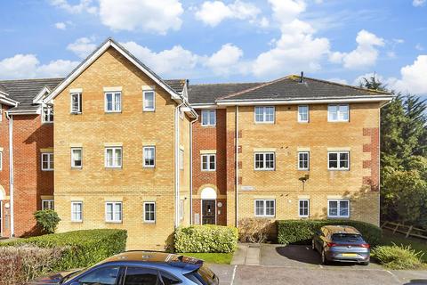 2 bedroom flat for sale, Browning Drive, Wickford, Essex