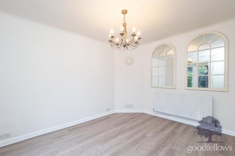 3 bedroom end of terrace house to rent, Cannon Hill Lane, London SW20