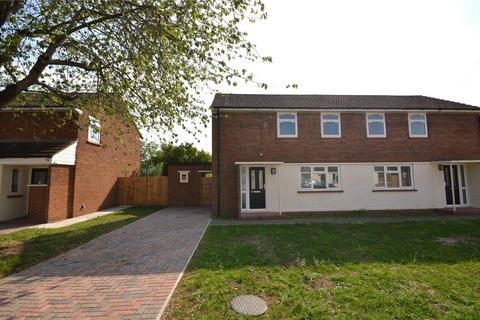 3 bedroom semi-detached house for sale, Beavers Crescent, Hounslow TW4