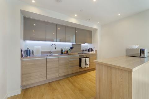 2 bedroom flat to rent, Witham House, SW18