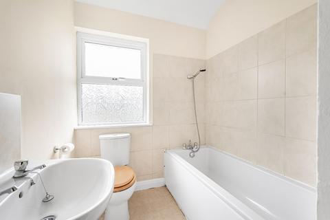 3 bedroom terraced house for sale, Selwyn Road, Cambridge CB3