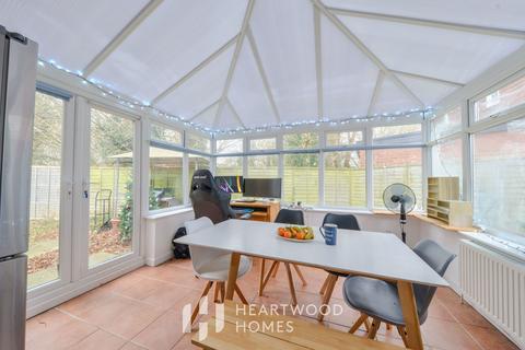 undefined, Beverley Gardens, St Albans AL4 9BJ