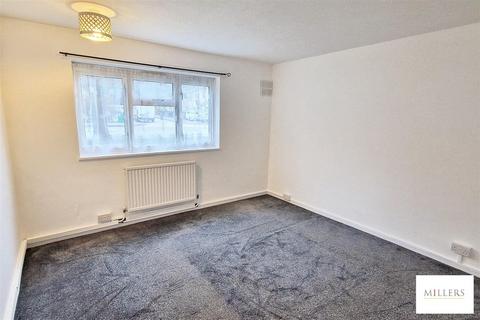 1 bedroom flat to rent, Ladyshot, Harlow