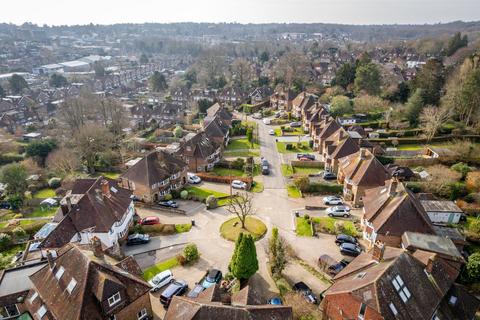 5 bedroom semi-detached house for sale, Sunte Close, Haywards Heath, RH16