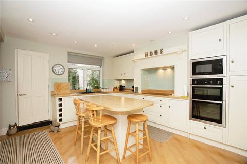 162 Redlam, Blackburn, BB2 1XQ