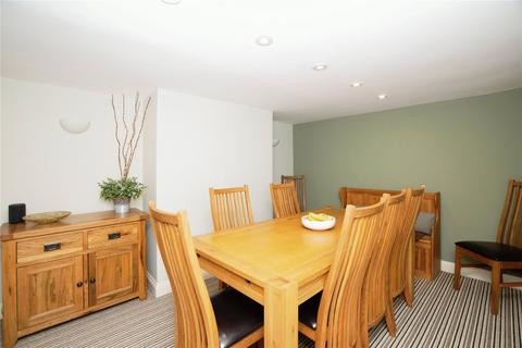 162 Redlam, Blackburn, BB2 1XQ