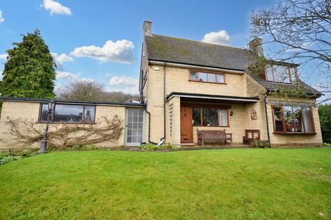 3 bedroom detached house for sale, Elmley Road, Ashton Under Hill, Worcestershire