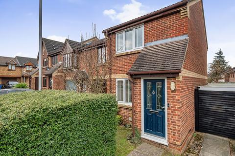 2 bedroom semi-detached house for sale, Pyegrove Chase, Bracknell, RG12