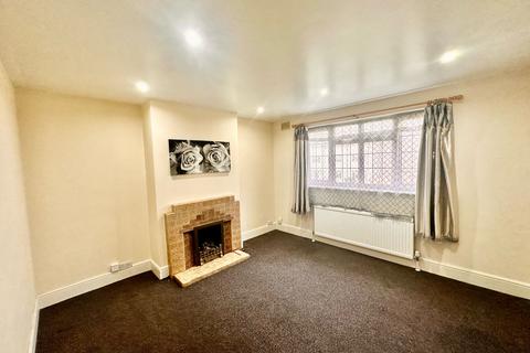 3 bedroom flat to rent, Dainton Close, Bromley BR1