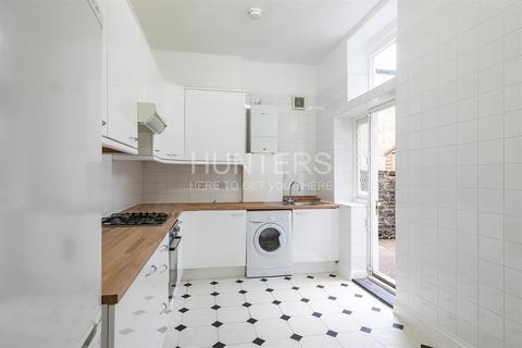 2 bedroom flat to rent, Fordwych Road, London,  NW2