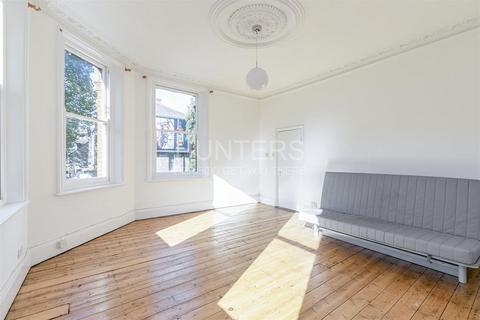 2 bedroom flat to rent, Cricklewood Broadway, London, NW2