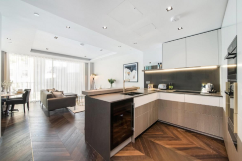 2 bedroom apartment for sale, Great Newport Street, London WC2H