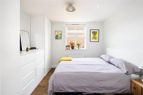 2 bedroom flat for sale, Clapton Square, Lower Clapton, London, E5