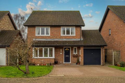 4 bedroom detached house for sale, Kilburn Close, Calcot, RG31