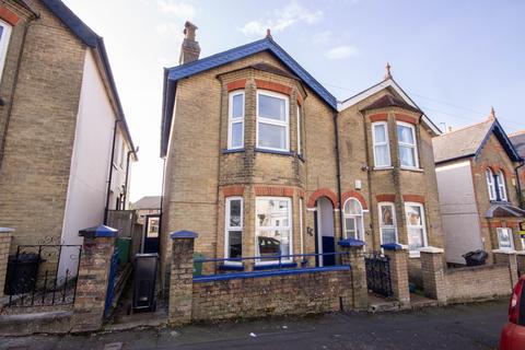 3 bedroom semi-detached house for sale, Yarborough Road, East Cowes, Isle of Wight