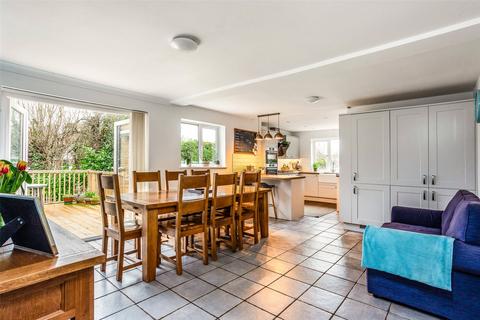 5 bedroom detached house for sale, West Street, Tadley Common, RG26