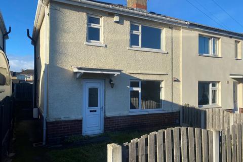 3 bedroom semi-detached house to rent, South Street, Greasbrough, S61 4PN