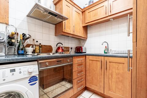 Flat 7, 6 Eaton Crescent, Clifton, Bristol, BS8 2EJ