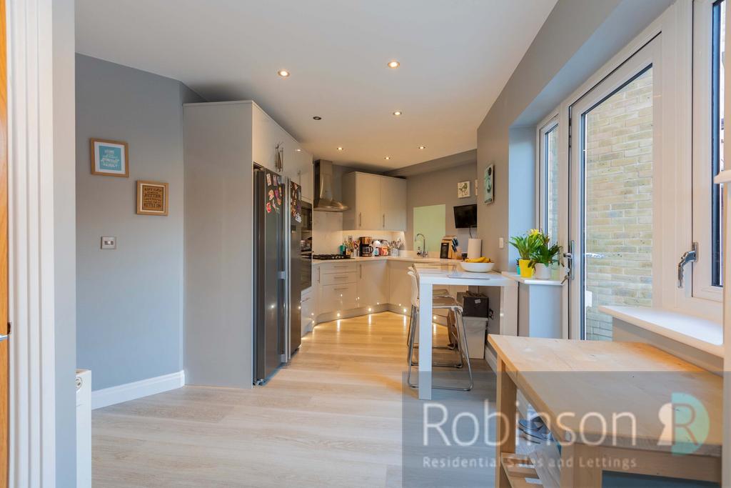 112 Blackamoor Lane-12
