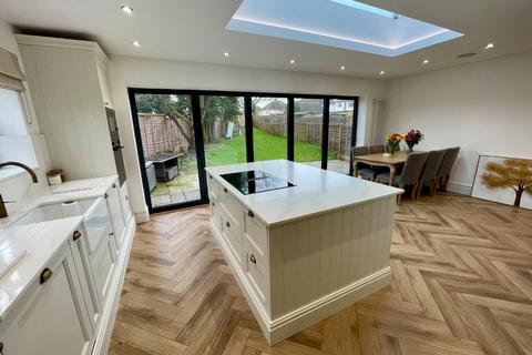 37 Cannon Lane, Luton, LU2 8BJ