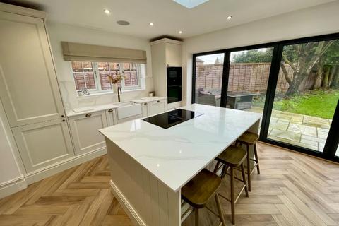 37 Cannon Lane, Luton, LU2 8BJ