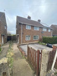 3 bedroom semi-detached house to rent, Derwent Drive, Tibshelf