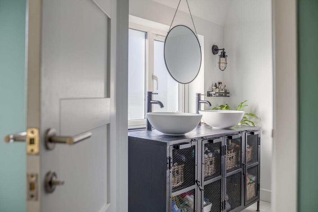 21 Trinity Avenue, SL7 3 AL (LOW RES)-10