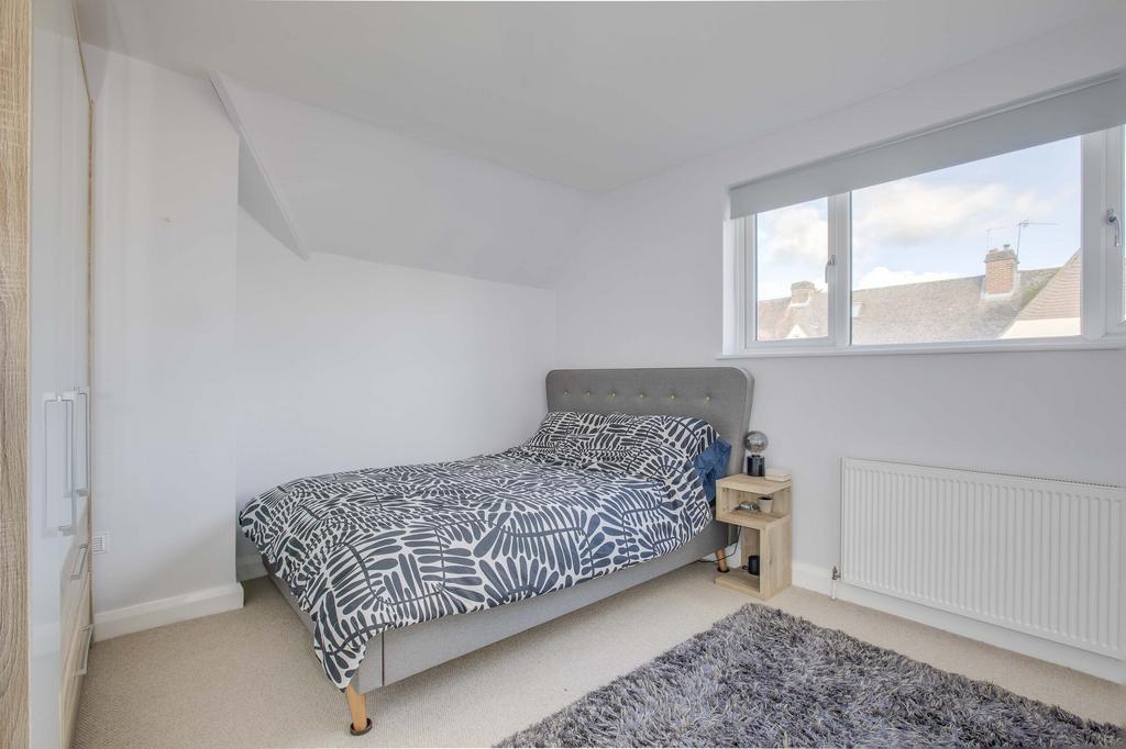 21 Trinity Avenue, SL7 3 AL (LOW RES)-5
