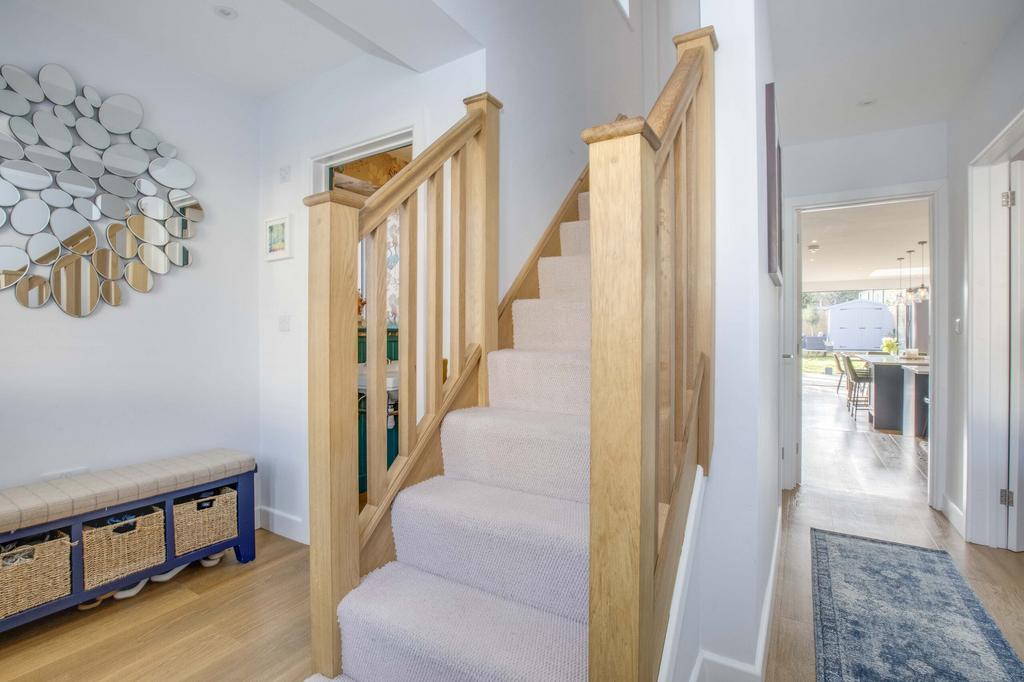 21 Trinity Avenue, SL7 3 AL (LOW RES)-14