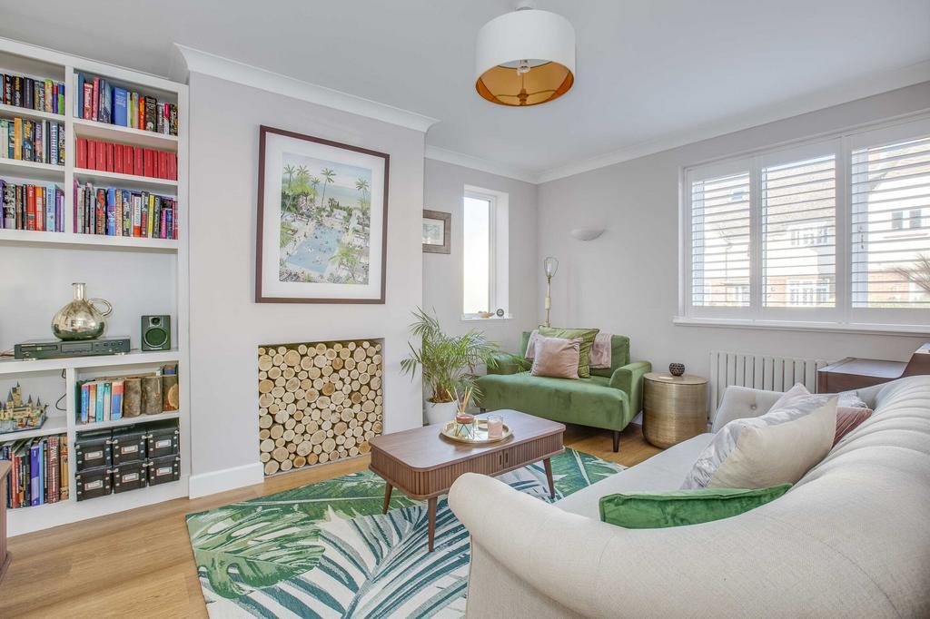 21 Trinity Avenue, SL7 3 AL (LOW RES)-15