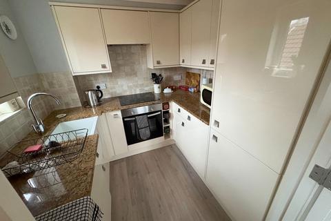 1 bedroom flat for sale, Clothorn Road, Manchester M20