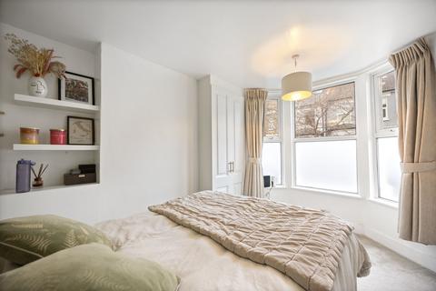 2 bedroom apartment for sale, Ravensworth Road, Kensal Green, NW10