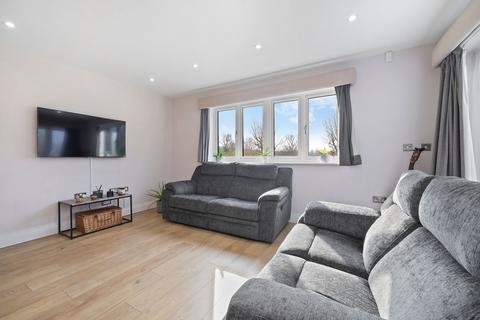 2 bedroom flat for sale, Commonside East, Mitcham CR4